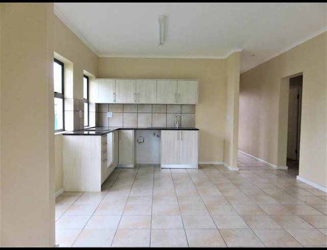 2 BEDROOM APARTMENT FOR SALE IN VELDDRIF